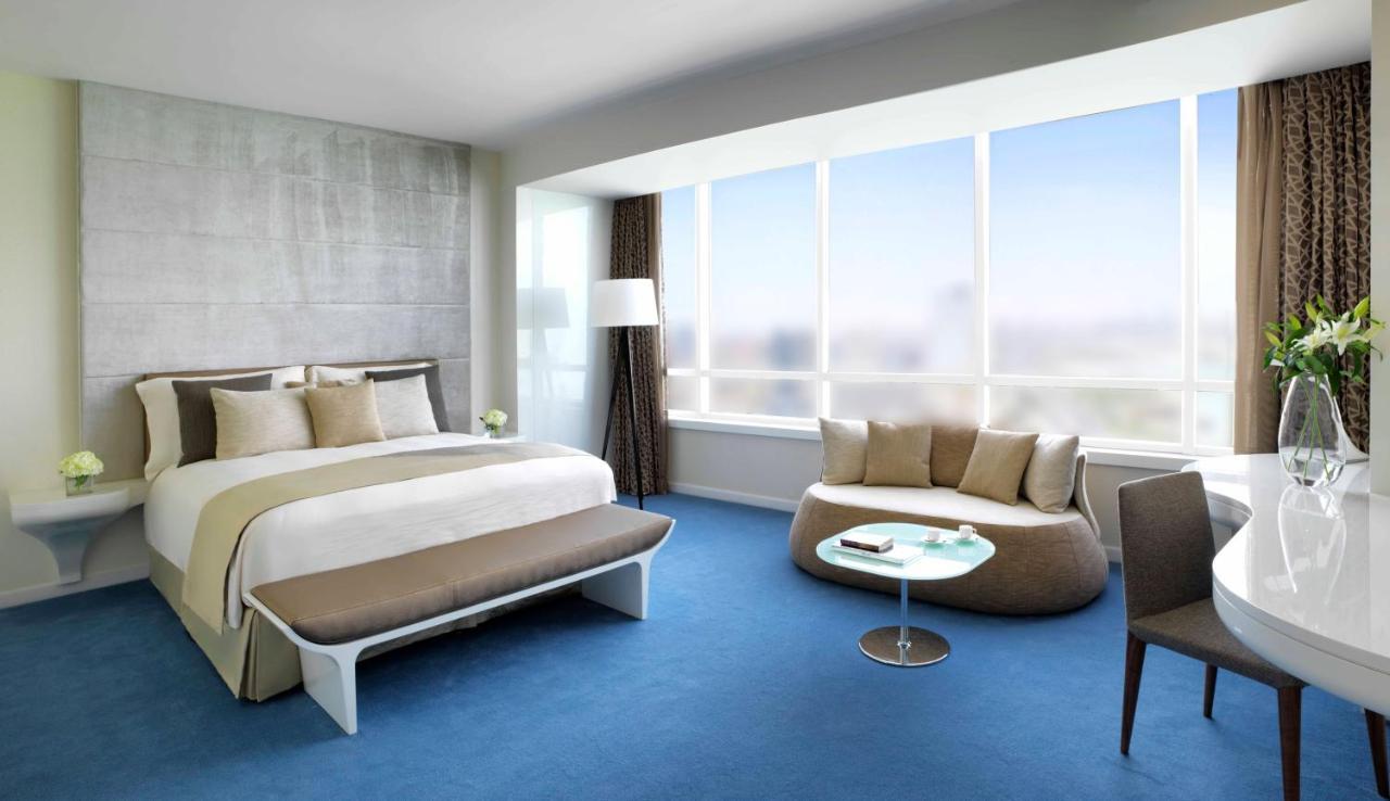 Symphony Style Hotel Kuwait Salmiya 외부 사진 A bedroom at the hotel