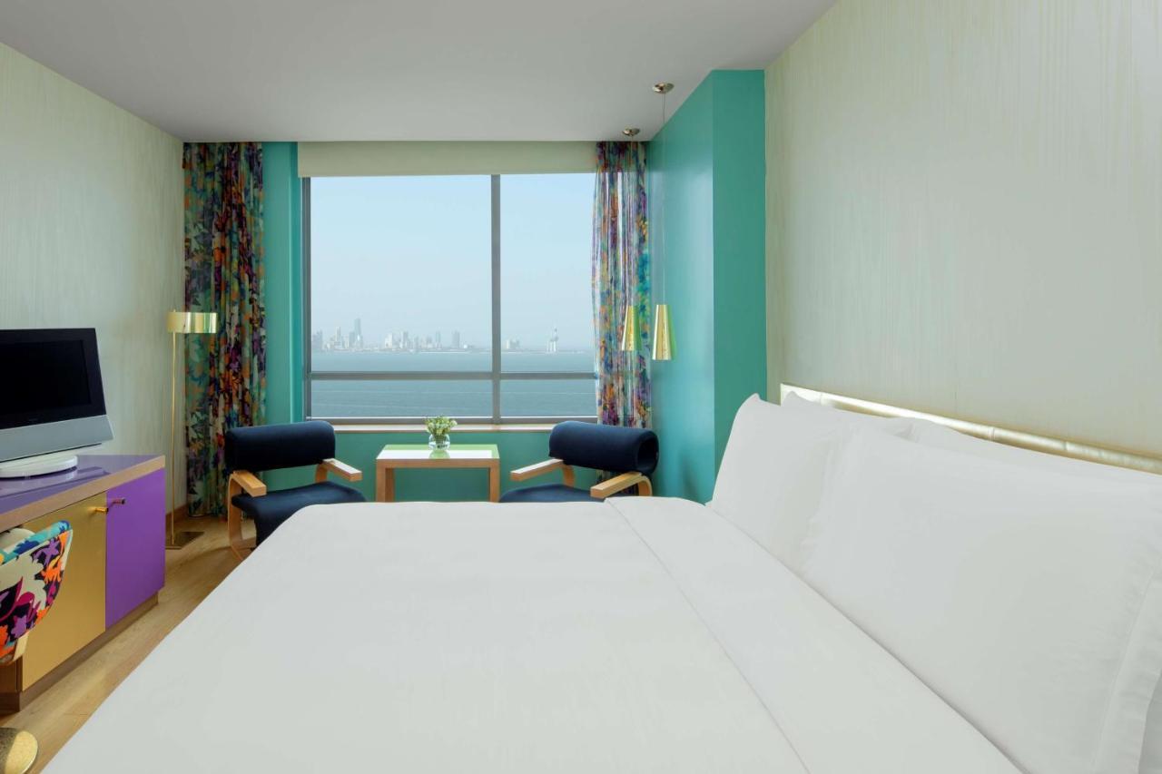 Symphony Style Hotel Kuwait Salmiya 외부 사진 A room at the hotel