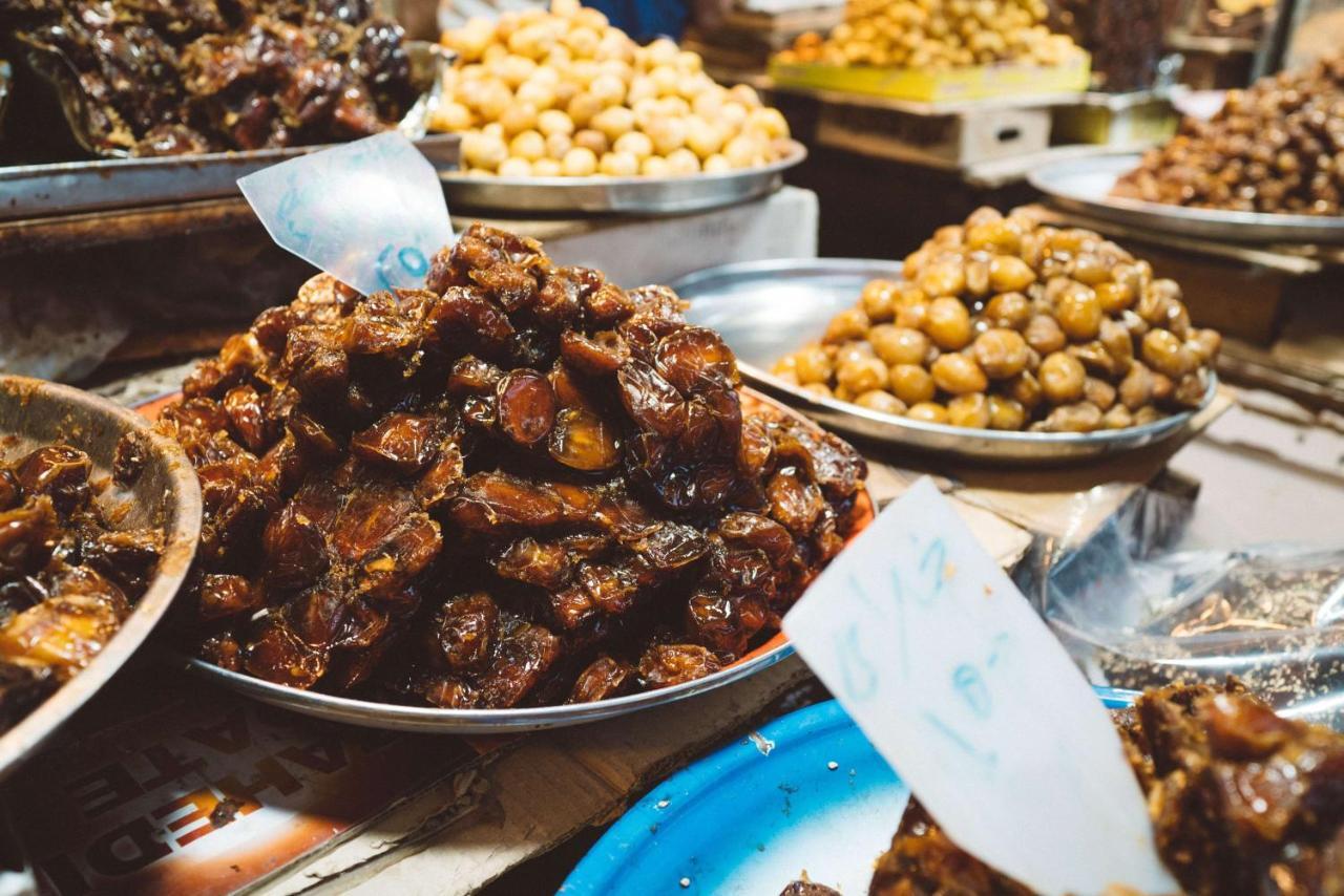 Symphony Style Hotel Kuwait Salmiya 외부 사진 Dried figs